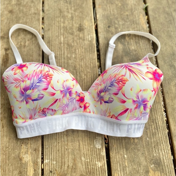PINK Victoria’s Secret Wear Everywhere Lightly Padded Bra - Picture 1 of 3